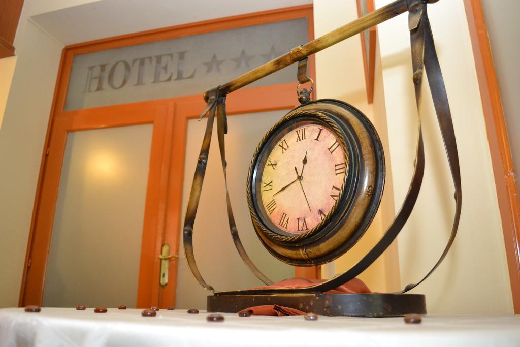 Ezüstfenyő Hotel Telkibánya Exterior foto